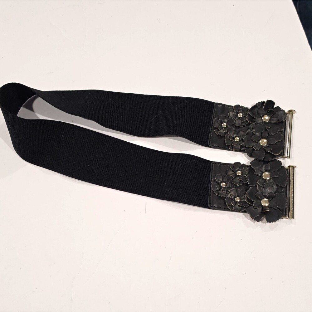Women's Black Wide Stretch Adjustable Fashion Belt Floral Buckle Studded